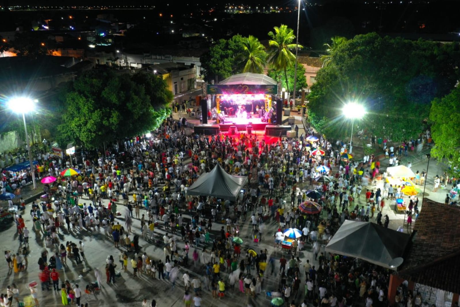 Festa De R Veillon Lota Orla De Marab Portal Debate