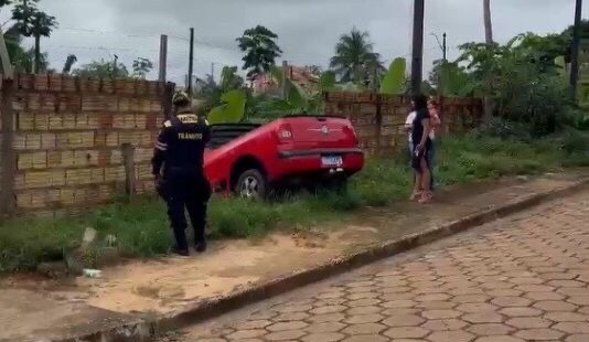 Carro Desgovernado Bate E Derruba Muro De Igreja Em Altamira Portal