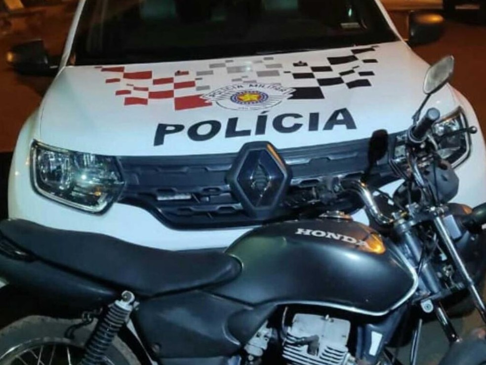 Mulher finge pedir pizza para denunciar companheiro à polícia