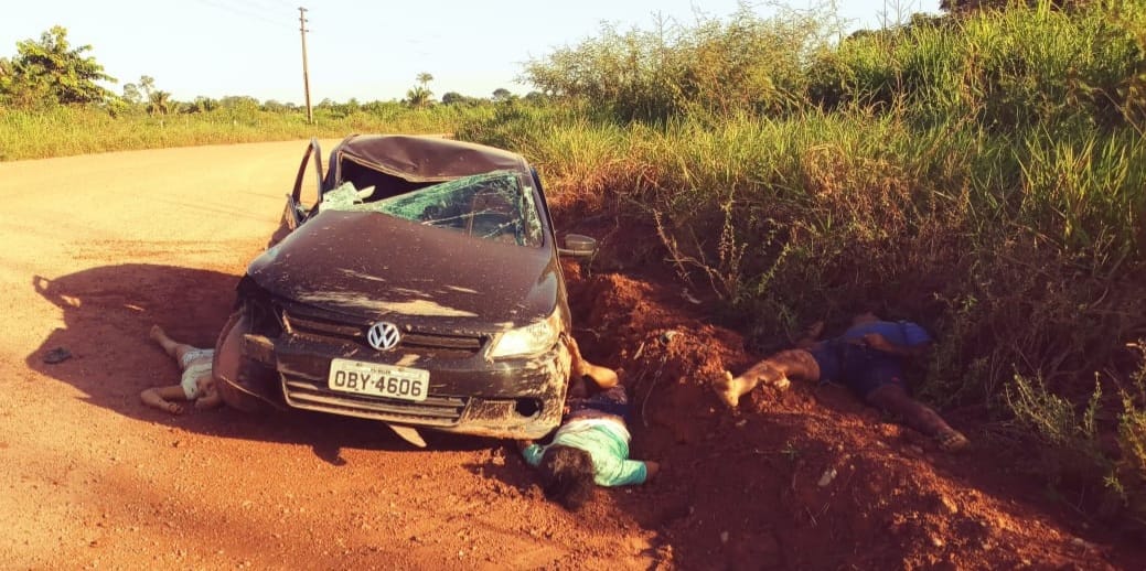 Batida entre carro e moto deixa três mortos no interior do Pará