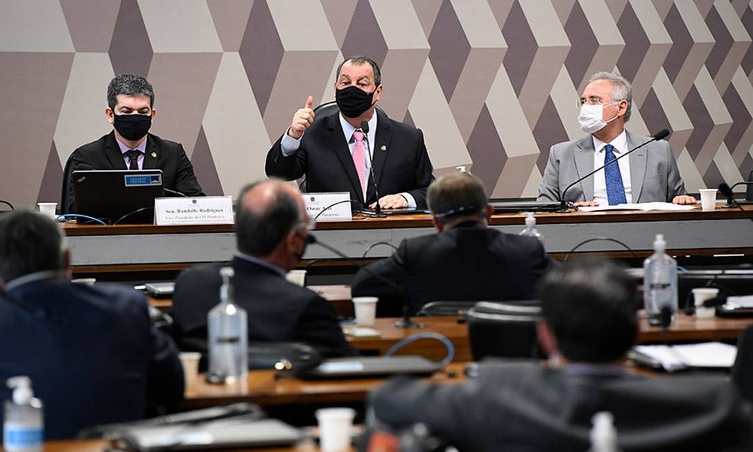 Senadores criticam pronunciamento de Bolsonaro: ‘Atrasado’