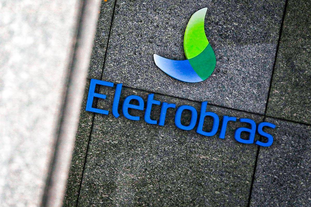 Senado aprova privatização da Eletrobras com 42 votos