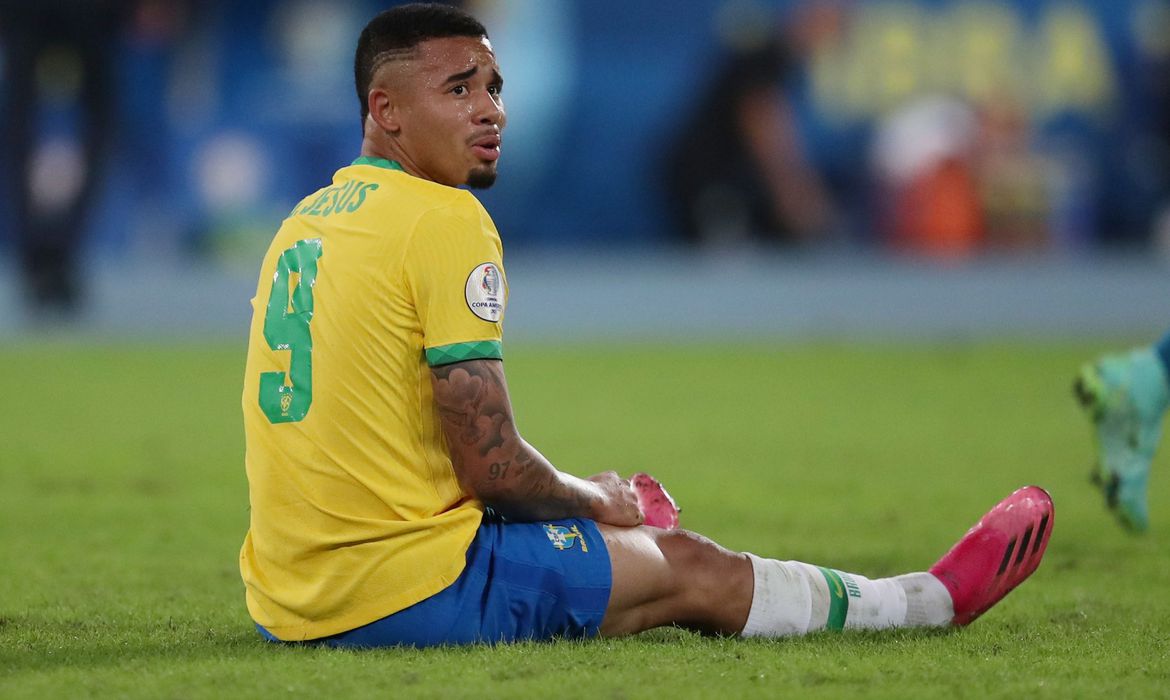 Gabriel Jesus é suspenso pela Conmebol e perde a final da Copa América