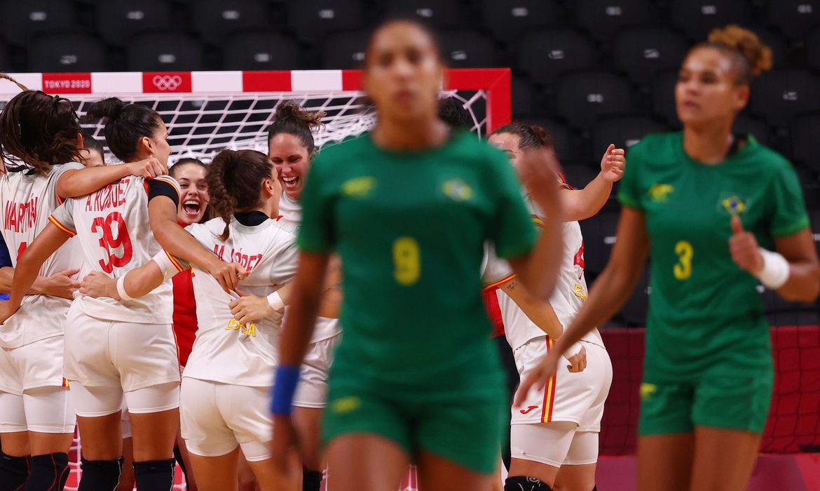 Brasil perde pela primeira vez no handebol feminino