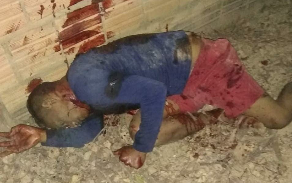 Desconhecido mata desafeto com golpes de faca no pescoço em Marabá