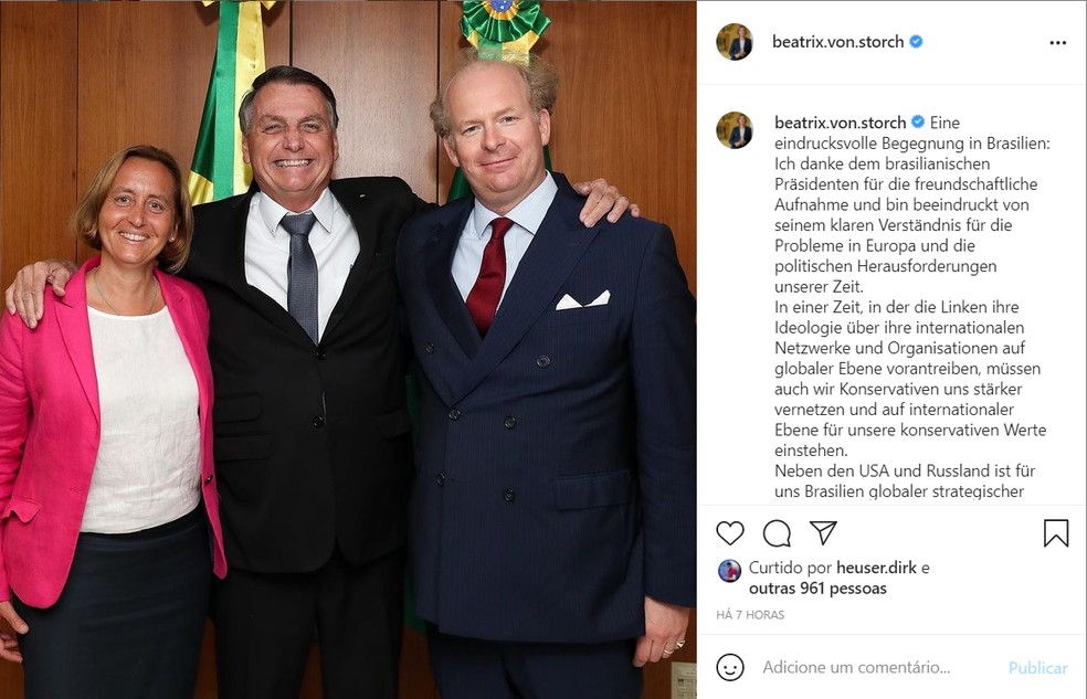 Fora da agenda, Bolsonaro recebe neta de ministro de Hitler