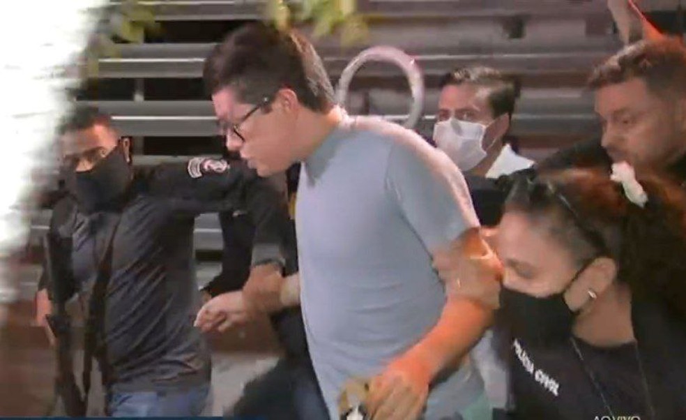 DJ Ivis é preso após agressões à ex-mulher Pamella Holanda