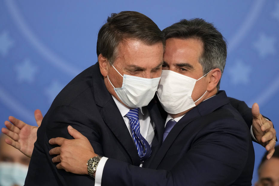 Bolsonaro empossa Ciro Nogueira, ex-aliado de Lula, na Casa Civil
