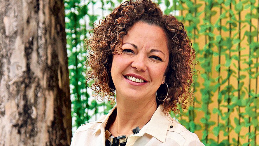 Secretária de Cultura do Pará sofre acidente em praia