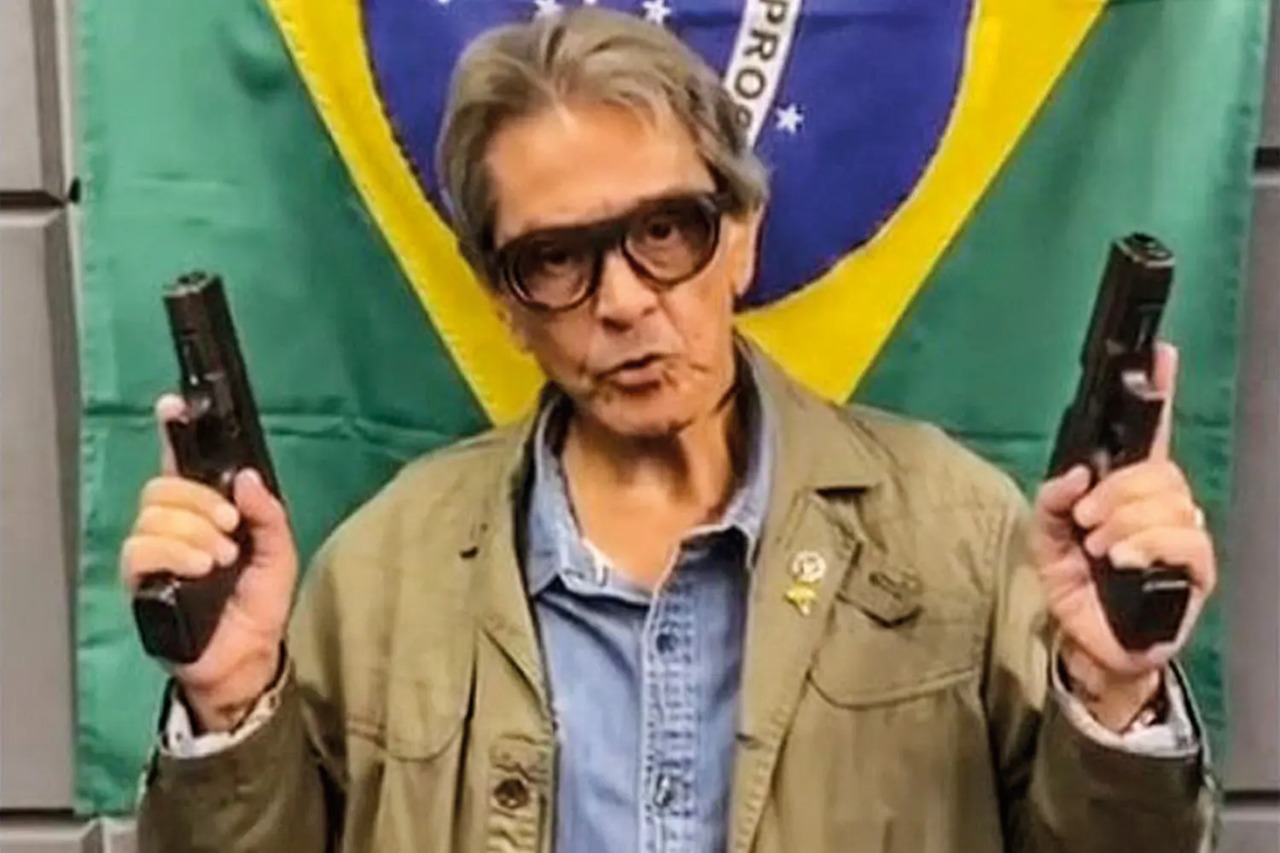 Moraes mantém prisão preventiva de Roberto Jefferson