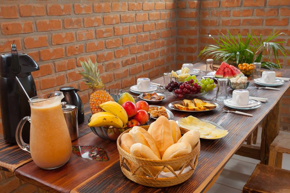 Café da manhã e ação social marcam Dia dos Pais no Sindecomar