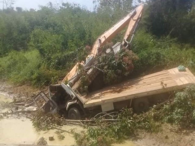 ‘Carona’ morre esmagado por retroescavadeira em Tucumã
