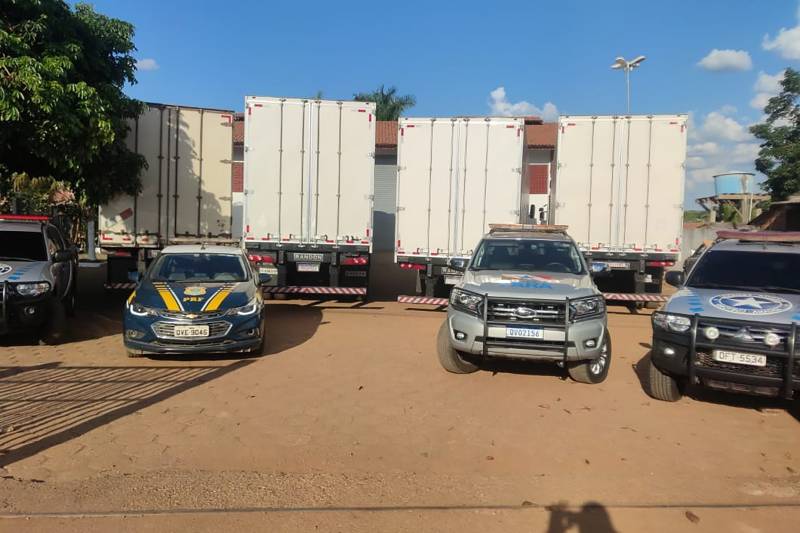 Fiscalização apreende 100 toneladas de carga com suspeita de contrabando