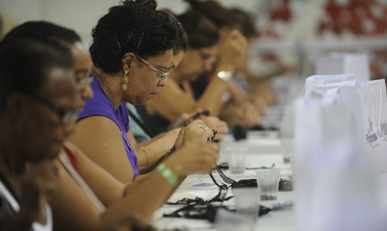 Cursos gratuitos capacitam mulheres em situação de vulnerabilidade