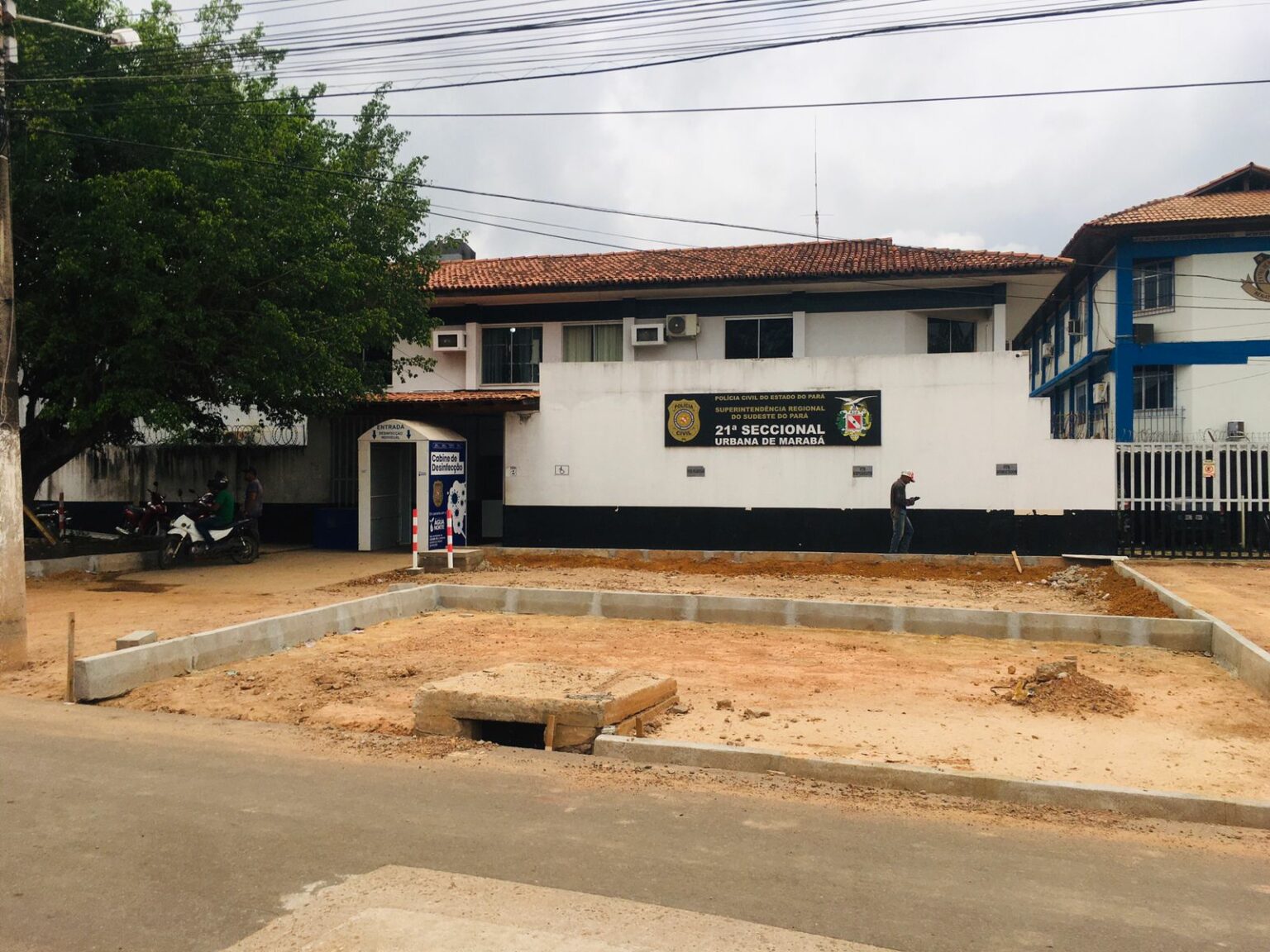Filho adotivo ameaça matar mãe e irmã a facadas em Marabá