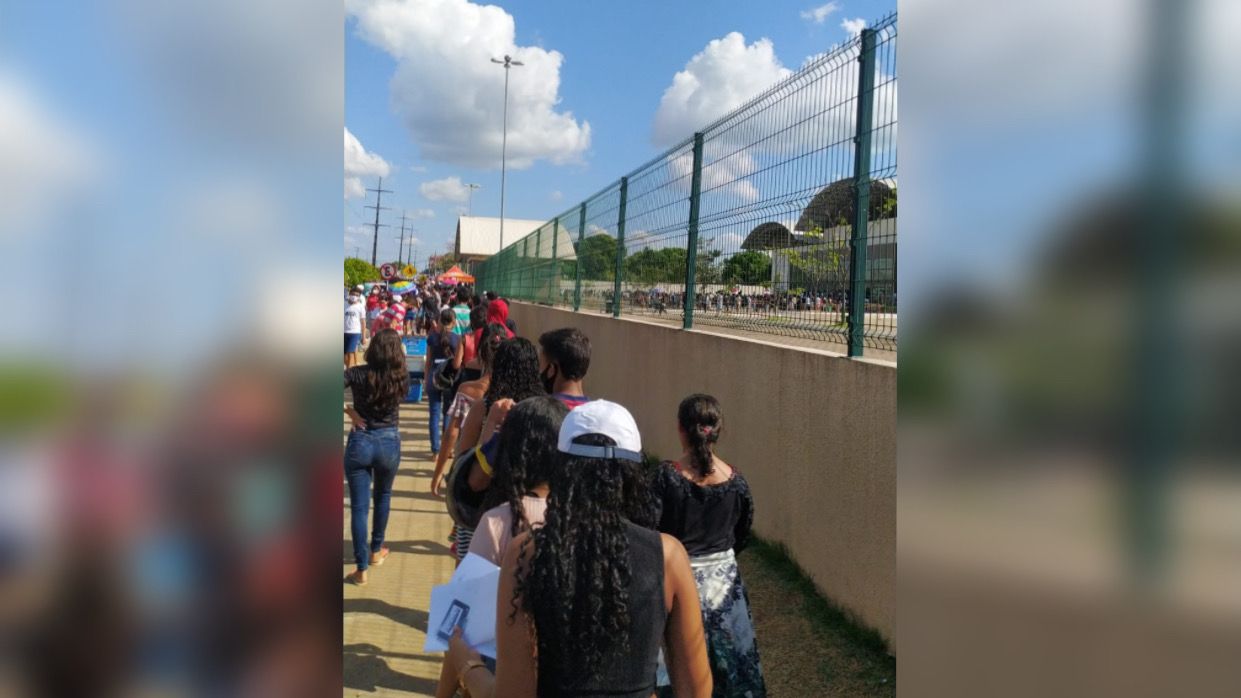 Lotação no Centro de Convenções força Saúde a abrir dois novos pontos de vacinação