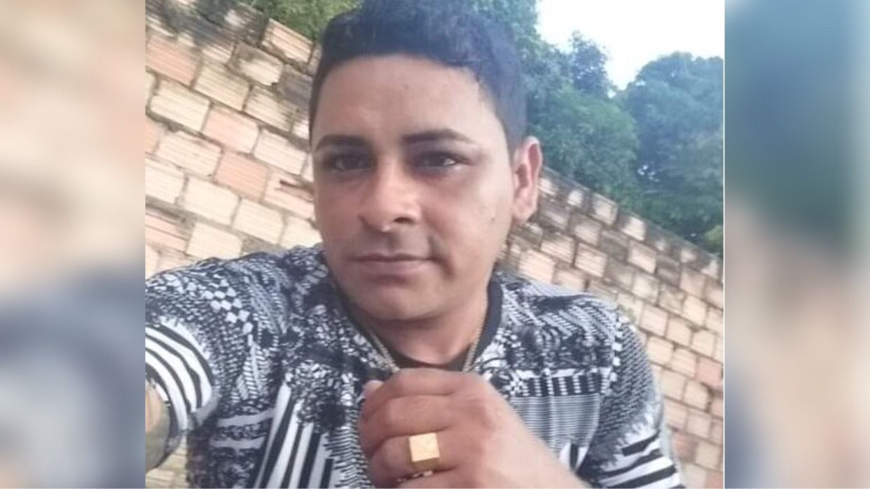 Câmeras flagram suspeito matando inimigo a pauladas no interior do Pará