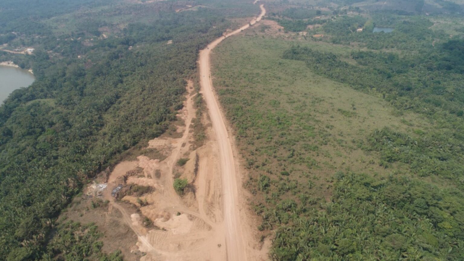 Oito vereadores pedem privatização da Estrada do Rio Preto