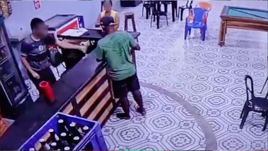 Homem armado rende caixa e rouba dinheiro em arena no Pará