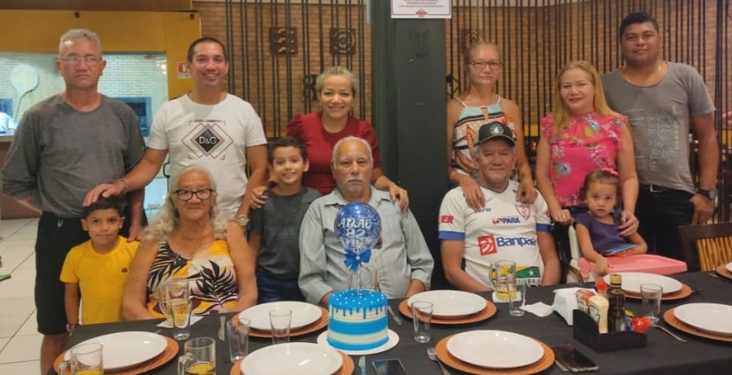 “Seu Adão” comemora 82 anos em pizzaria de Marabá