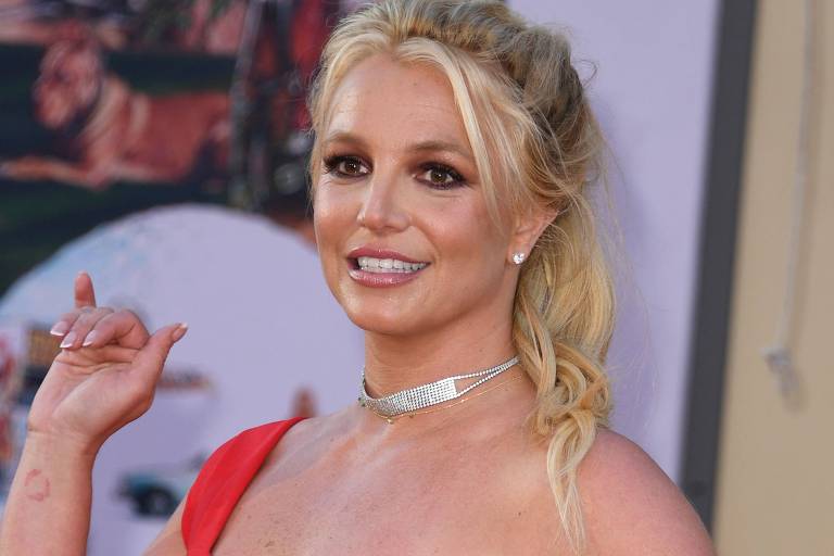 Britney Spears sai da tutela do pai e está oficialmente livre: “Melhor dia de todos”