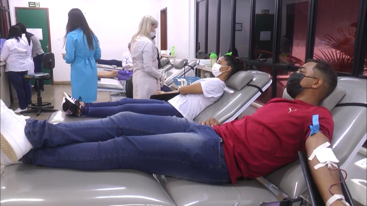 Jovens estendem o braço para ampliar estoque de sangue em Marabá