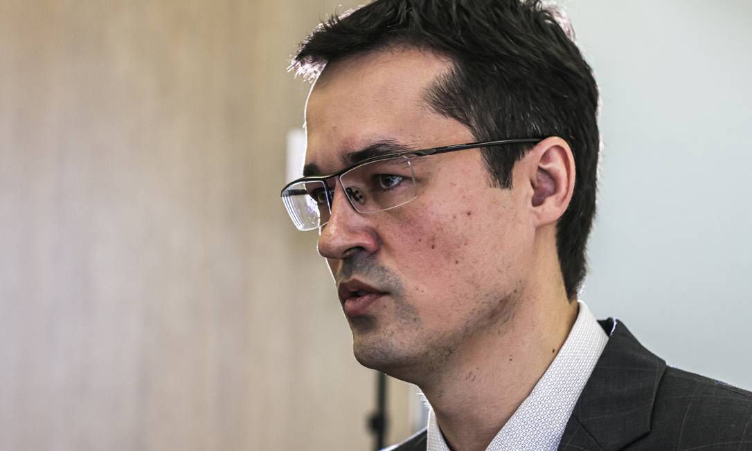 Deltan Dallagnol pede exoneração do MPF e deve sair candidato
