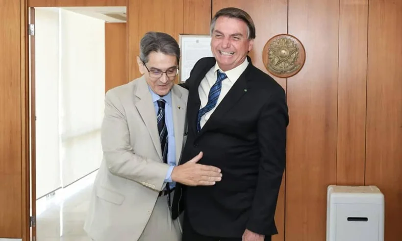 Ex-aliados expõem ‘abandono’ de Bolsonaro após aliança com o Centrão