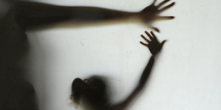 Família descobre que avô estuprava a própria neta dentro de casa