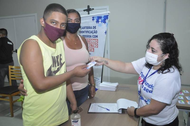 Pará entrega mais de 150 carteiras de identificação para pessoas com autismo