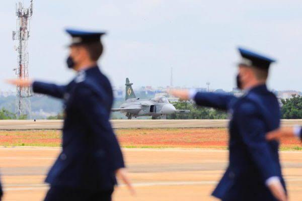 Sargento é condenado à prisão por desrespeitar superior em discussão
