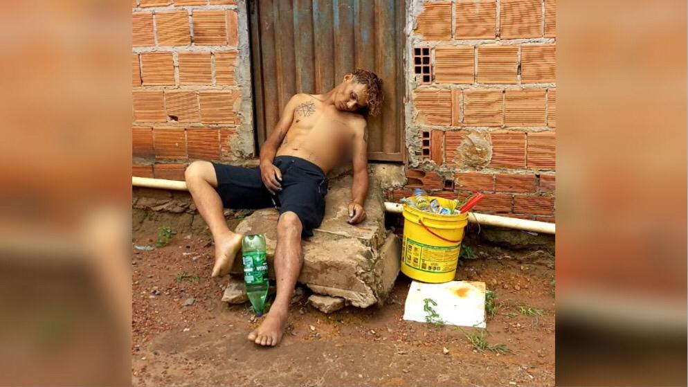 Homem é encontrado morto com facada no coração em Parauapebas