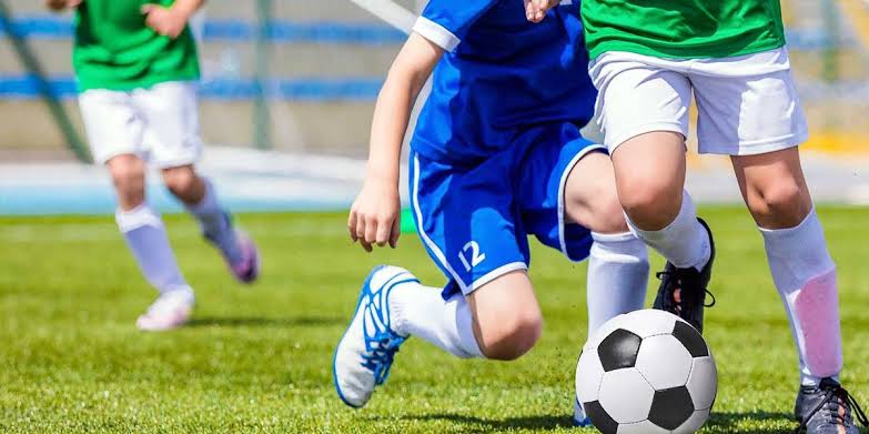 Escolinhas de futebol atendem 2.500 crianças e adolescentes em Marabá