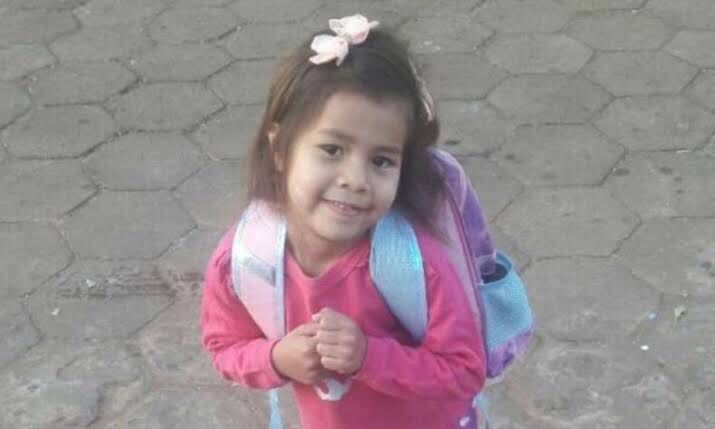 Menina que morreu após ser atingida por bomba é enterrada no Pará
