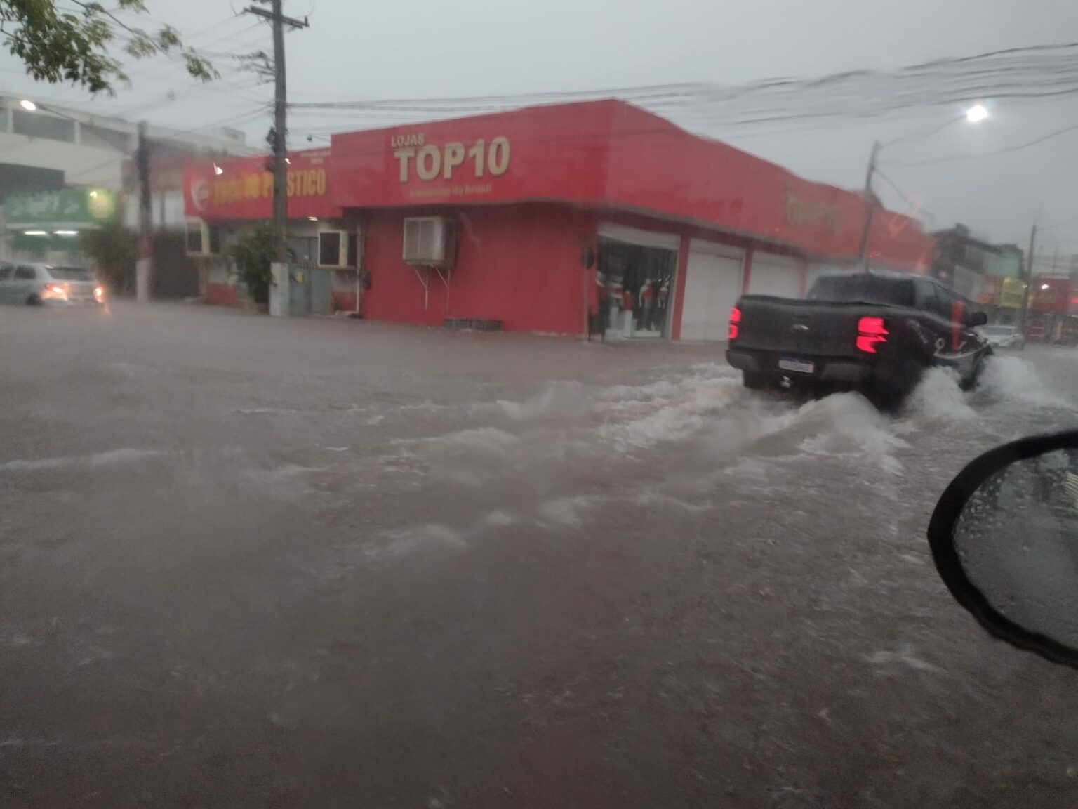 Marabá registra pontos de alagamento e pessoas ilhadas durante a chuva