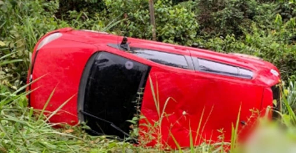 Bando invade casa, esfaqueia jovem e foge com carro da família no Pará