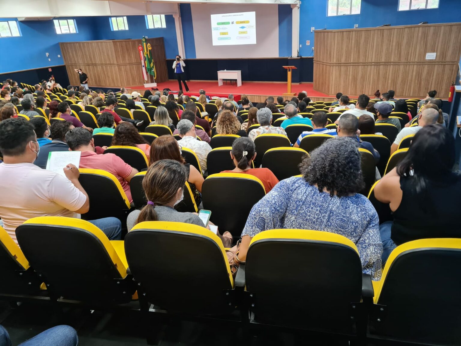 Secretaria de Educação promove encontro regional para professores de ensino médio em Marabá