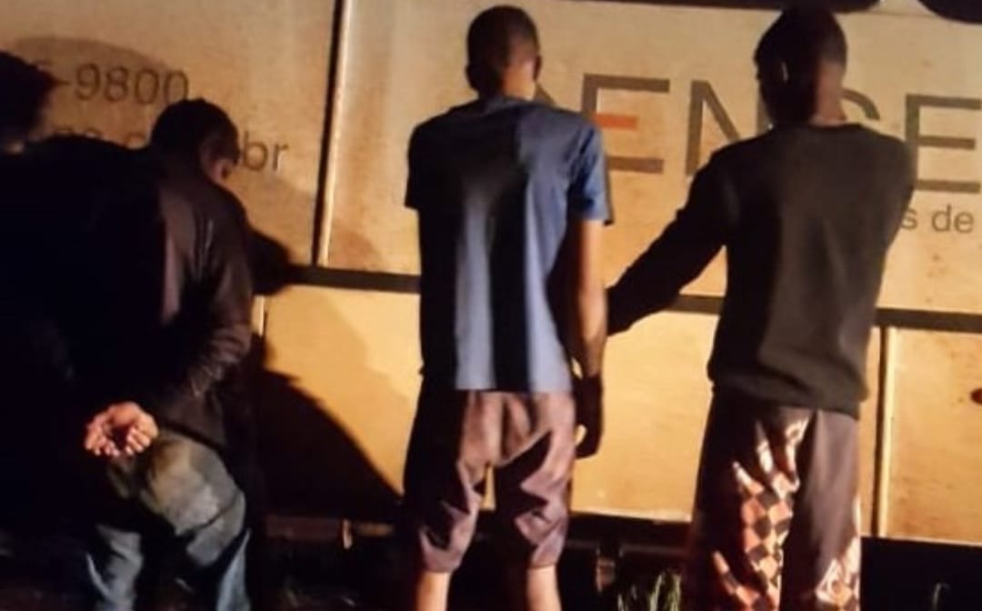 PM prende trio suspeito de matar homem a facadas no sul do Pará