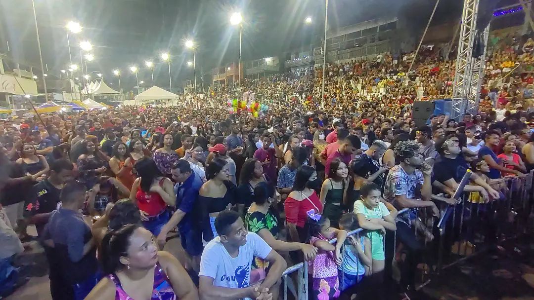 Tucuruí faz festa de aniversário em meio a postos de saúde lotados