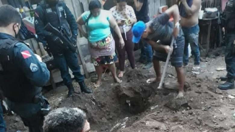Réu que matou e enterrou esposa no quintal de casa é condenado à prisão