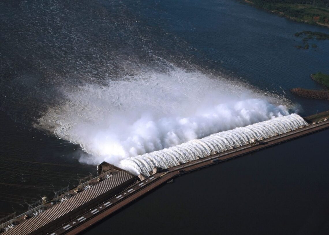 Abertura das comportas da Usina Hidrelétrica de Tucuruí inicia nesta segunda