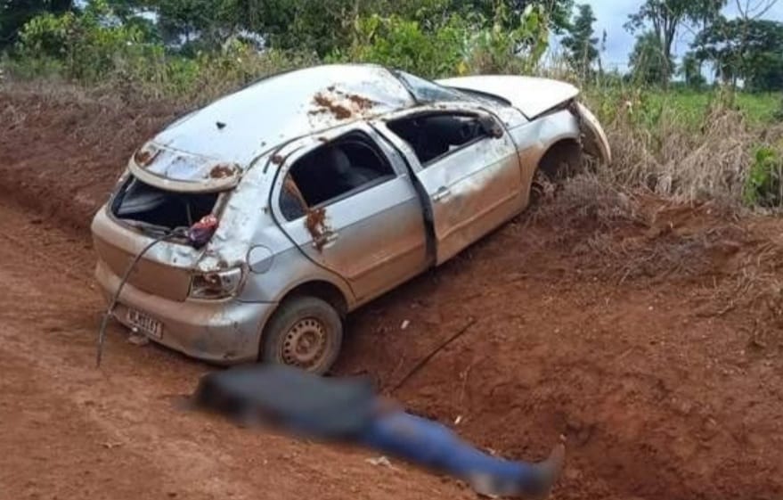 Veículo bate em barranco, deixa um morto e outro em estado grave no sul do Pará
