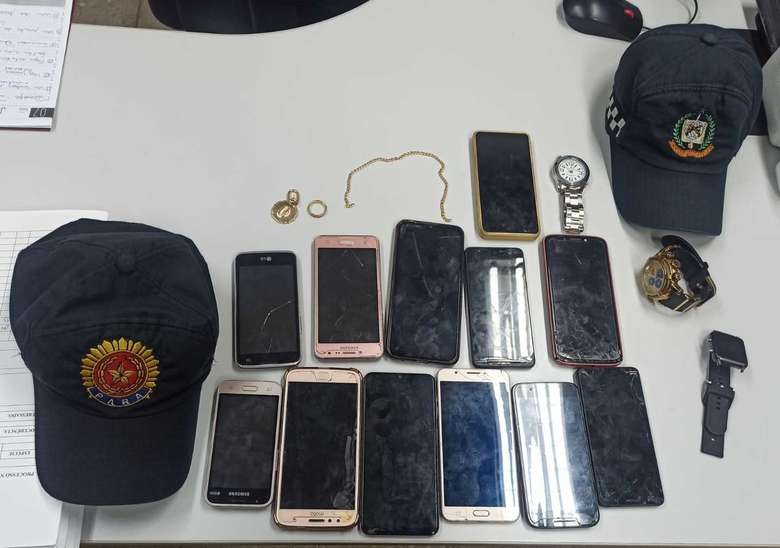 PM atira em pneu de carro e prende dupla por assalto a pizzaria no Pará