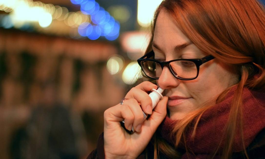 Spray nasal promete proteção contra todas as variantes da covid-19