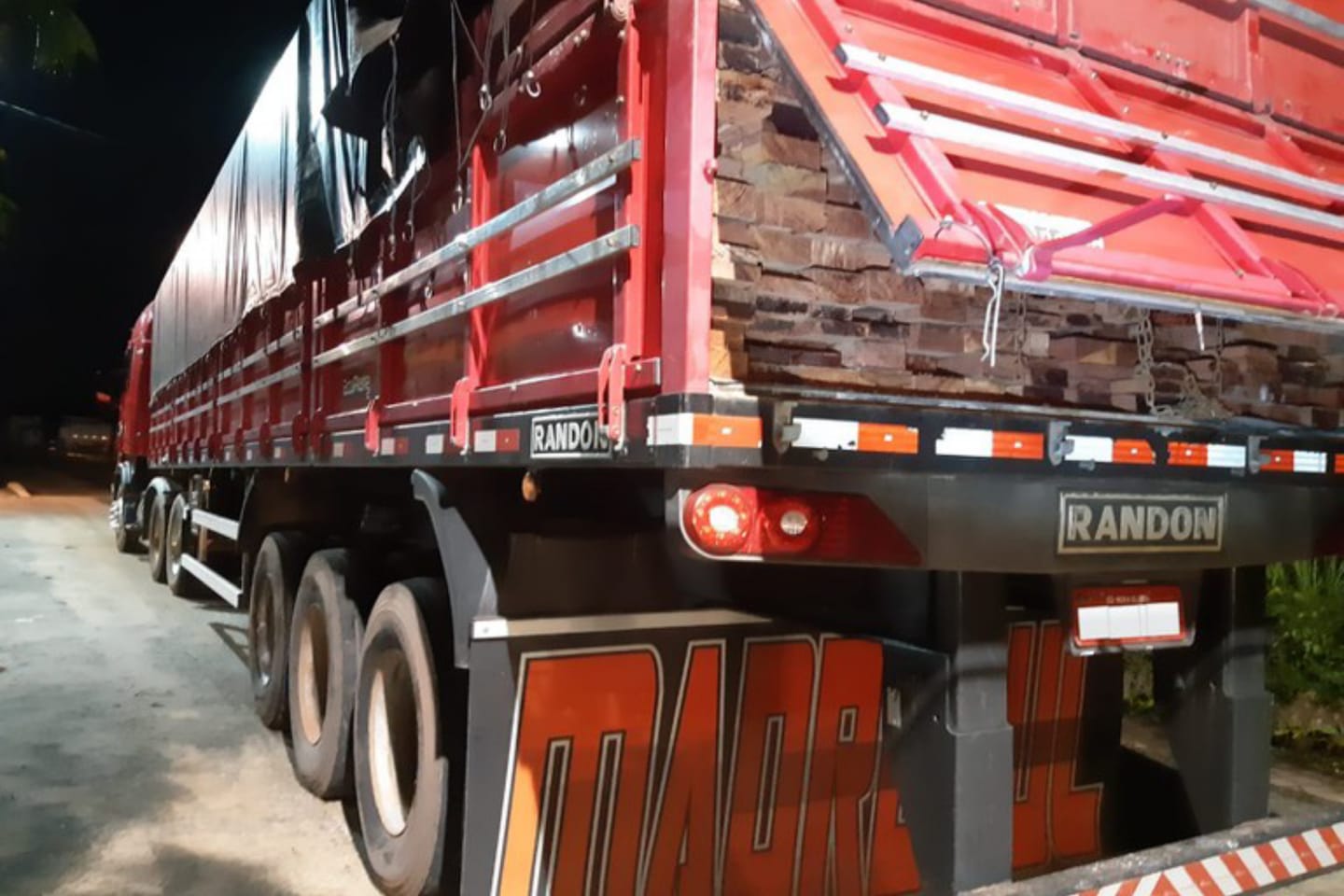 PRF apreende 38 metros cúbicos de madeira transportada ilegalmente no Pará