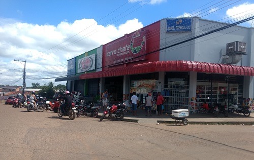 Ex-funcionário furta R$ 15 mil em mercadorias de supermercado