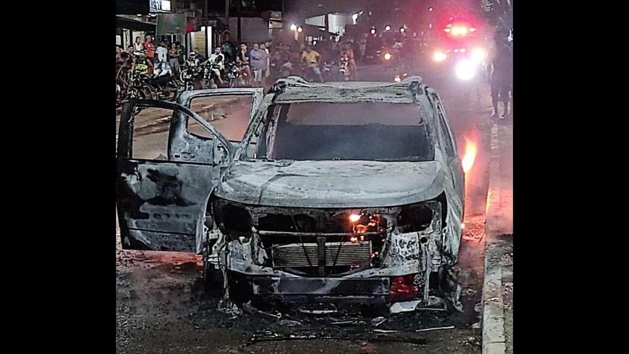 Caminhonete de cantor pega fogo após curto-circuito no nordeste do Pará