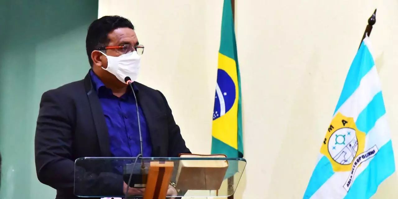 Vereador chama colega para a briga durante sessão no Pará
