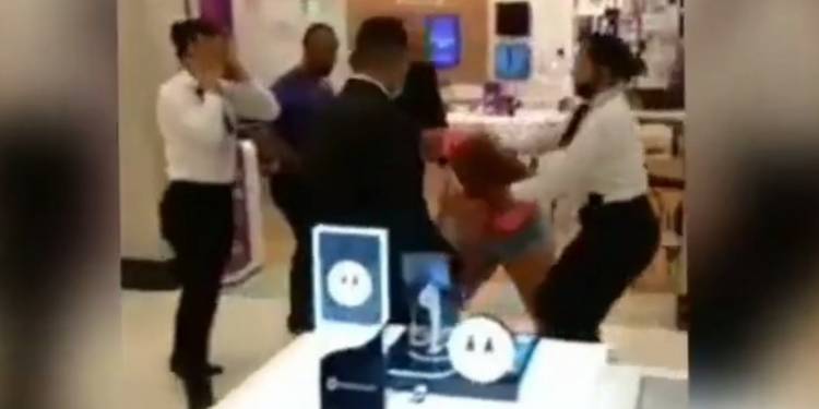 VÍDEO: Mulher suspeita de furto faz escândalo em shopping no Pará