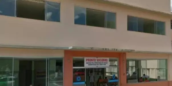 Por ciúmes de amigo, jovem esfaqueia a namorada grávida de 9 meses